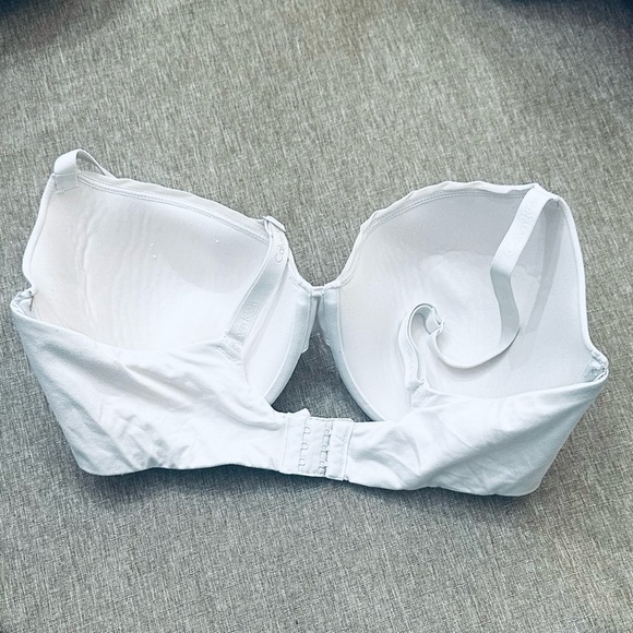 Calvin Klein Full Coverage Bra - Picture 2 of 3
